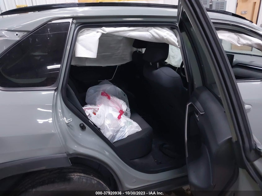 VIN JTMP1RFV2KJ016586 2019 TOYOTA RAV4 XLE/XLE PREMIUM