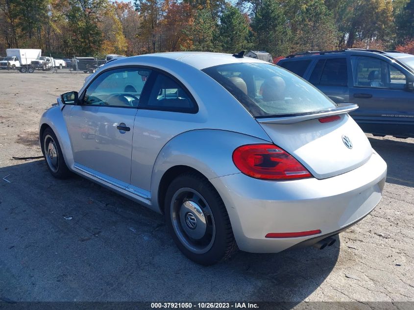 2015 VOLKSWAGEN BEETLE COUPE 1.8T CLASSIC 3VWF17AT9FM607879