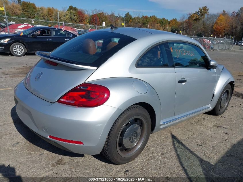 2015 VOLKSWAGEN BEETLE COUPE 1.8T CLASSIC 3VWF17AT9FM607879