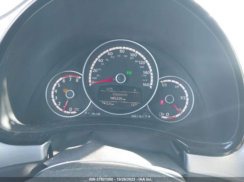 2015 VOLKSWAGEN BEETLE COUPE 1.8T CLASSIC 3VWF17AT9FM607879