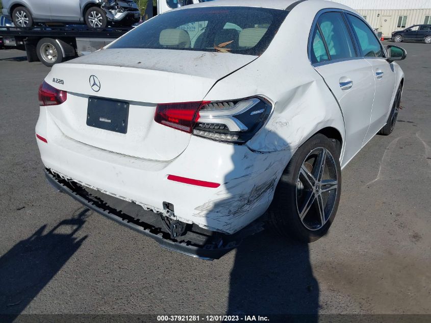 2021 MERCEDES-BENZ A 220 - W1K3G4EB3MJ287804