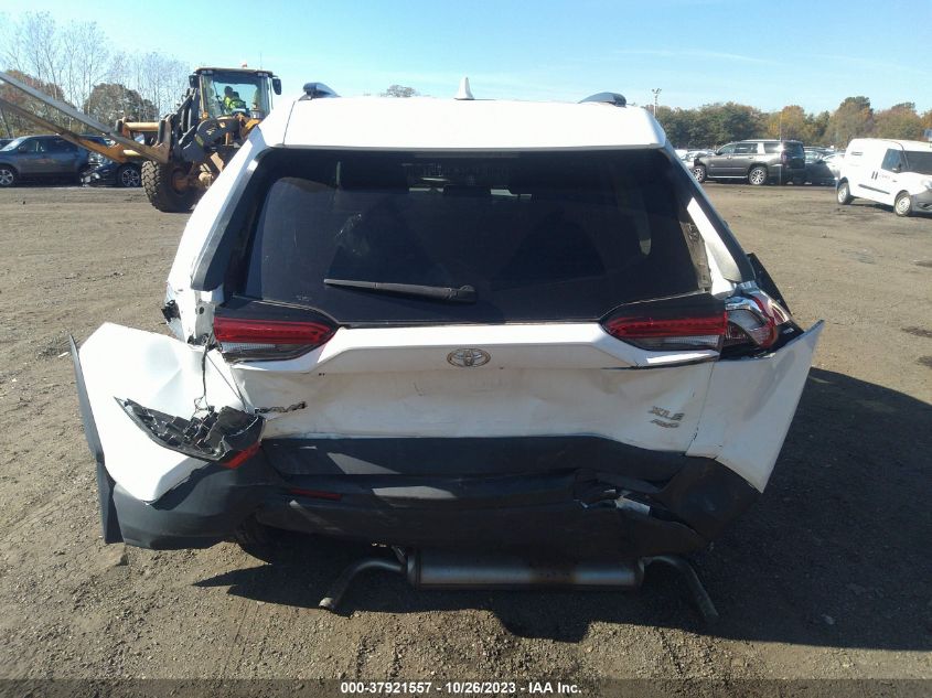 2020 TOYOTA RAV4 XLE - 2T3P1RFV1LW102216