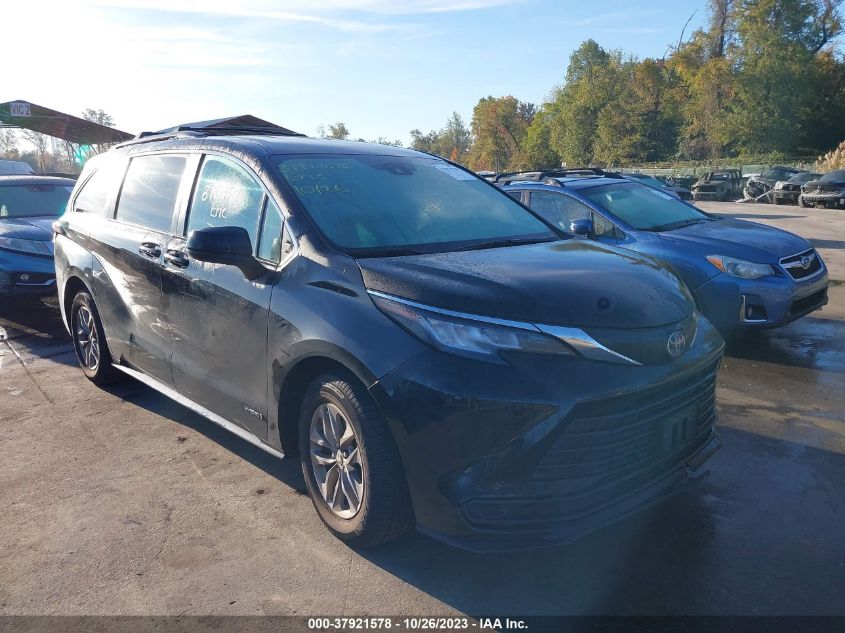 2021 TOYOTA SIENNA LE - 5TDKRKEC1MS051555