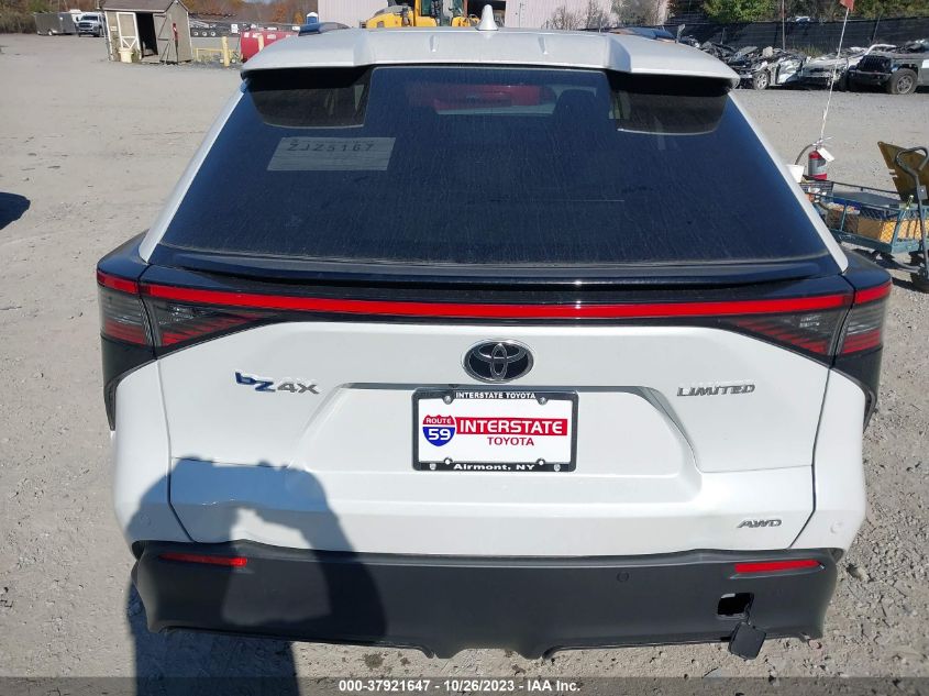 2023 TOYOTA BZ4X LIMITED JTMABACA2PA031215
