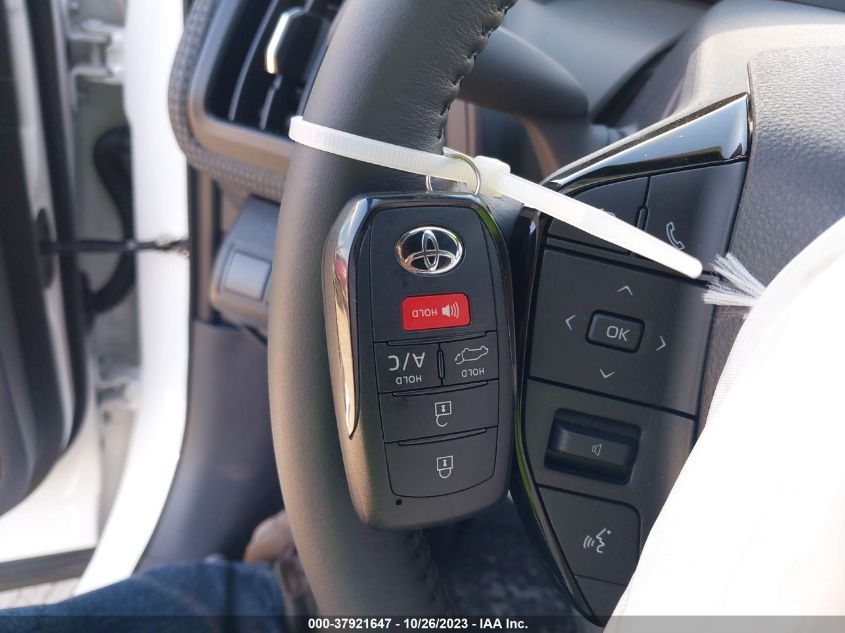 2023 TOYOTA BZ4X LIMITED JTMABACA2PA031215
