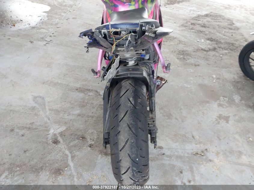 2009 YAMAHA YZFR6 - JYARJ16E39A015754