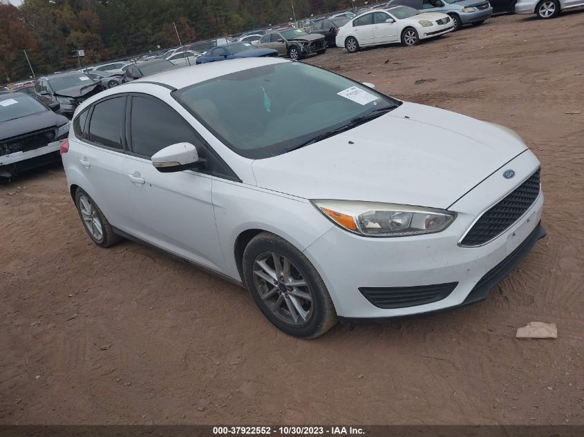 2016 FORD FOCUS SE - 1FADP3K28GL266250