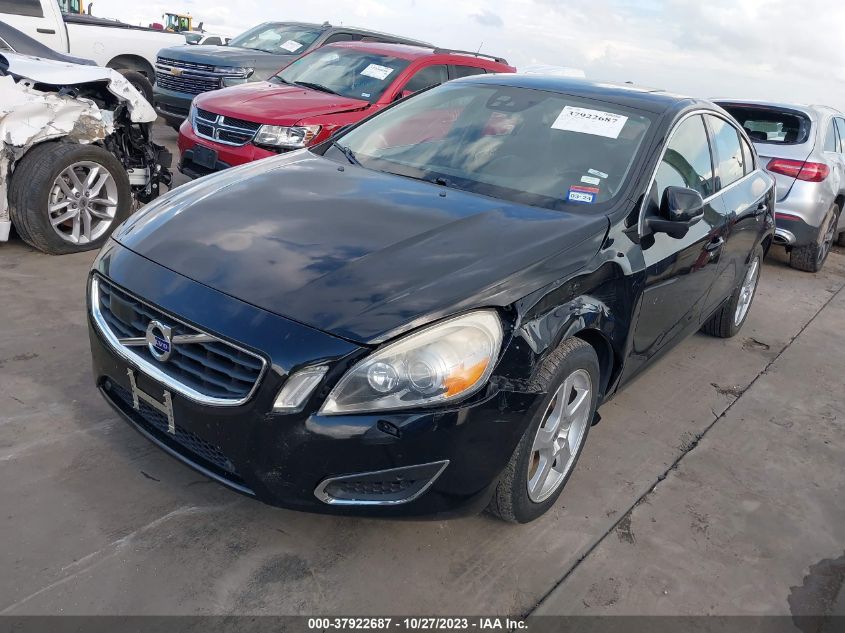 2013 VOLVO S60 T5 - YV1612FS1D2199768