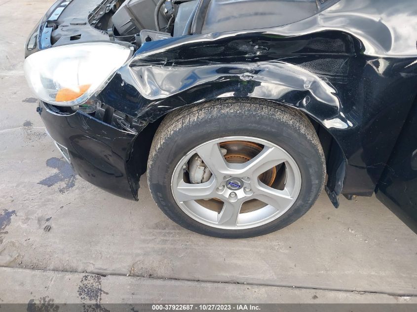 2013 VOLVO S60 T5 - YV1612FS1D2199768