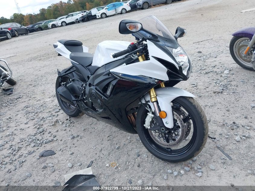 2019 SUZUKI GSX-R750 - JS1GR7MA4K7100347