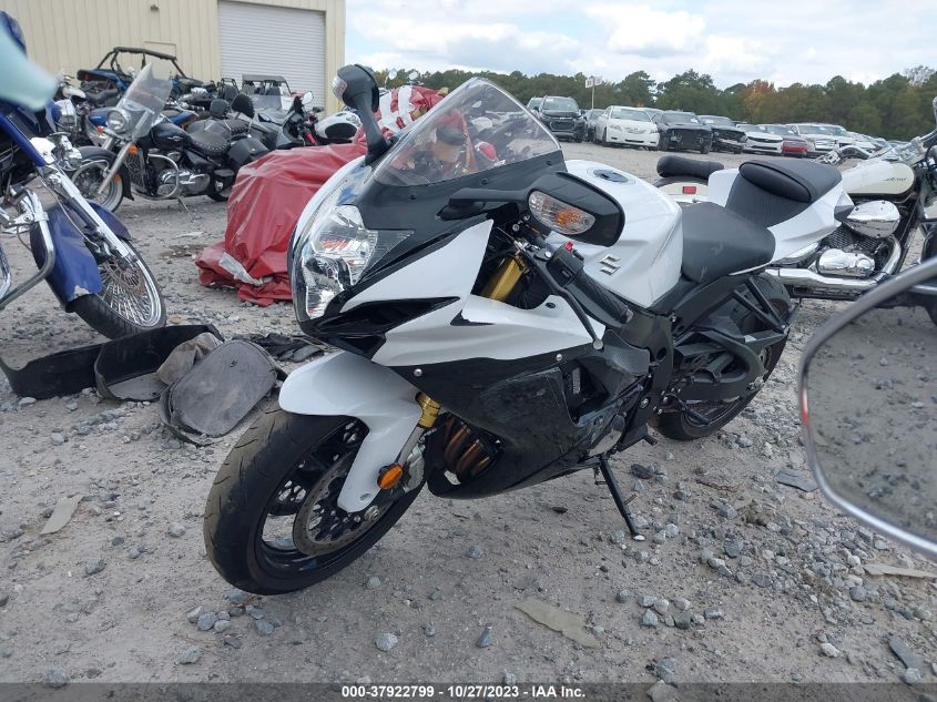2019 SUZUKI GSX-R750 - JS1GR7MA4K7100347