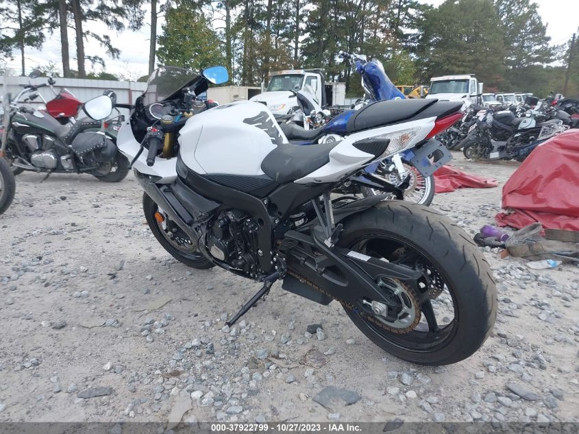 2019 SUZUKI GSX-R750 - JS1GR7MA4K7100347