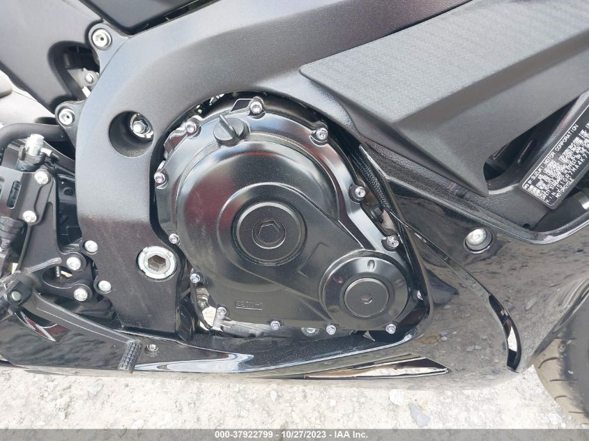 2019 SUZUKI GSX-R750 - JS1GR7MA4K7100347