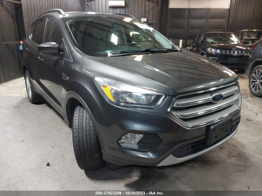 2018 FORD ESCAPE SE - 1FMCU9GD5JUB33633