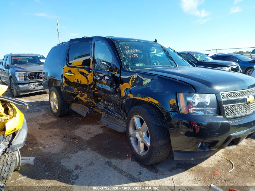 2014 CHEVROLET SUBURBAN C1500 LT - 1GNSCJE02ER161653