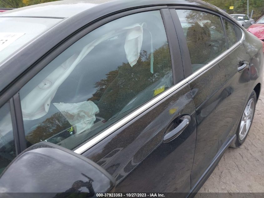 2018 CHEVROLET CRUZE LT - 1G1BE5SM3J7149267