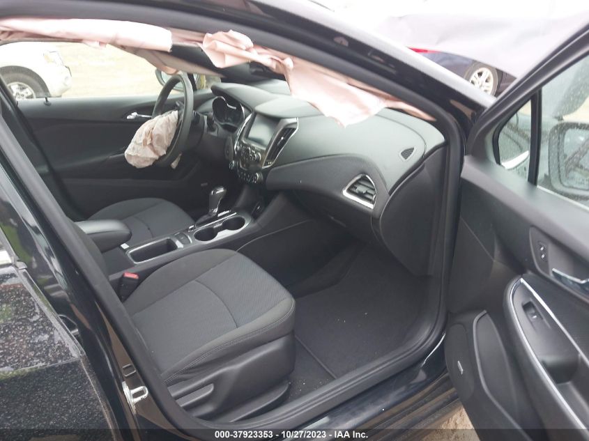 2018 CHEVROLET CRUZE LT - 1G1BE5SM3J7149267