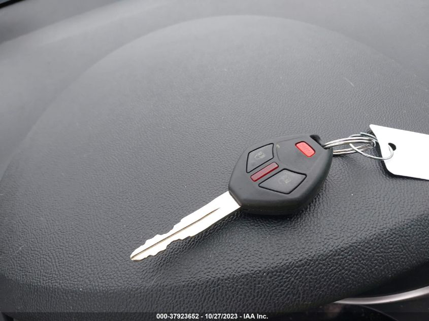 2015 MITSUBISHI OUTLANDER SPORT 2.4 ES - 4A4AP3AW2FE031081