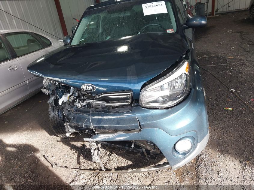 2018 KIA SOUL + - KNDJP3A5XJ7553551