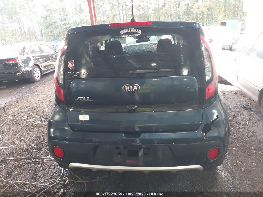 2018 KIA SOUL + - KNDJP3A5XJ7553551