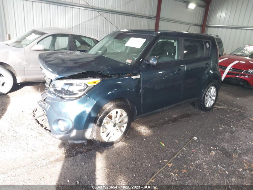2018 KIA SOUL + - KNDJP3A5XJ7553551