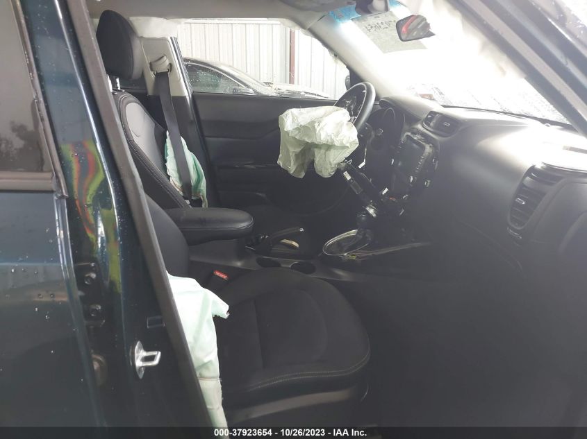 2018 KIA SOUL + - KNDJP3A5XJ7553551