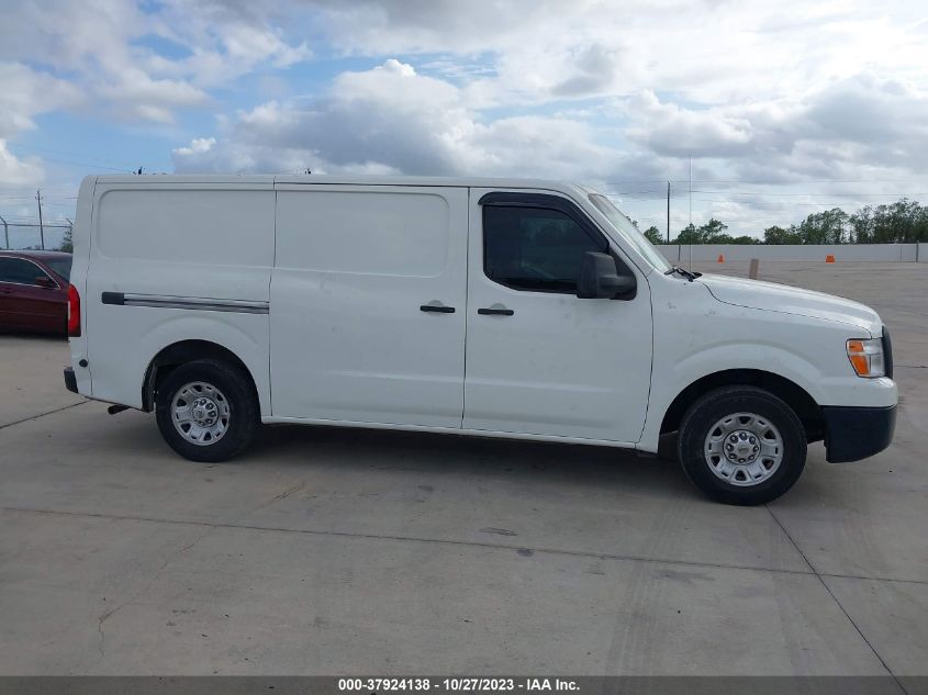 2015 NISSAN NV S/SV/SL 1N6BF0KY1FN806786