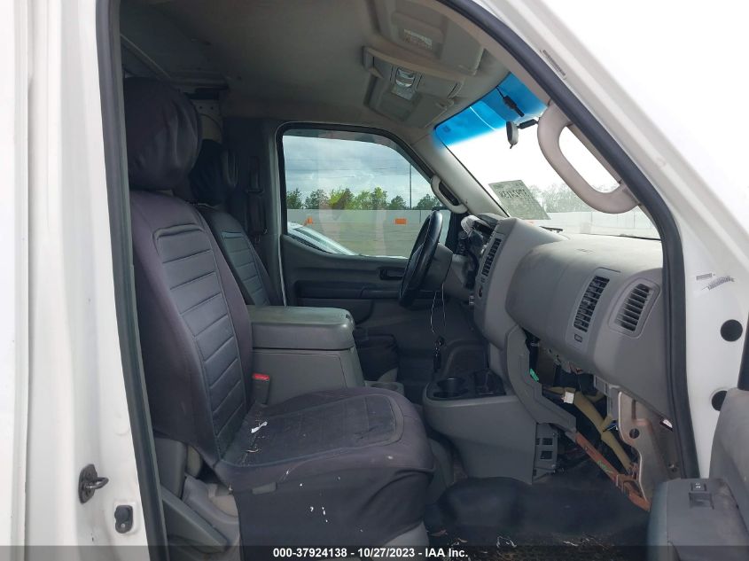 2015 NISSAN NV S/SV/SL 1N6BF0KY1FN806786