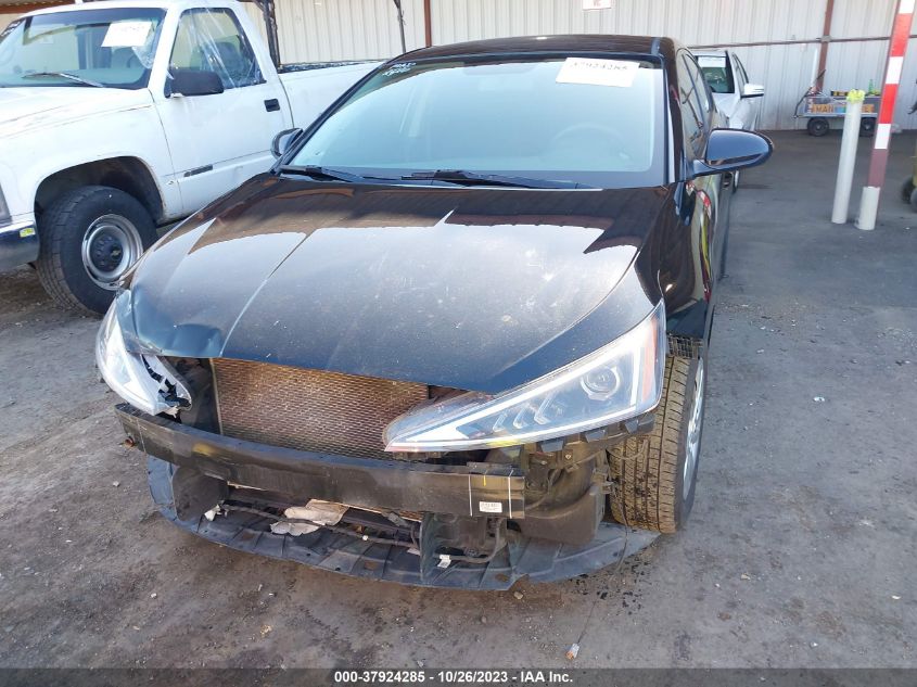 2019 HYUNDAI ELANTRA SE - KMHD74LF6KU796071