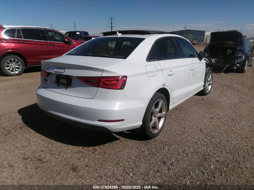 VIN WAUACGFF6F1120157 2015 AUDI A3 no.4