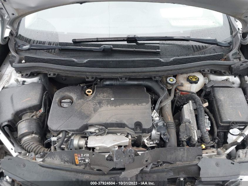 2018 CHEVROLET CRUZE LT - 1G1BE5SM6J7233955
