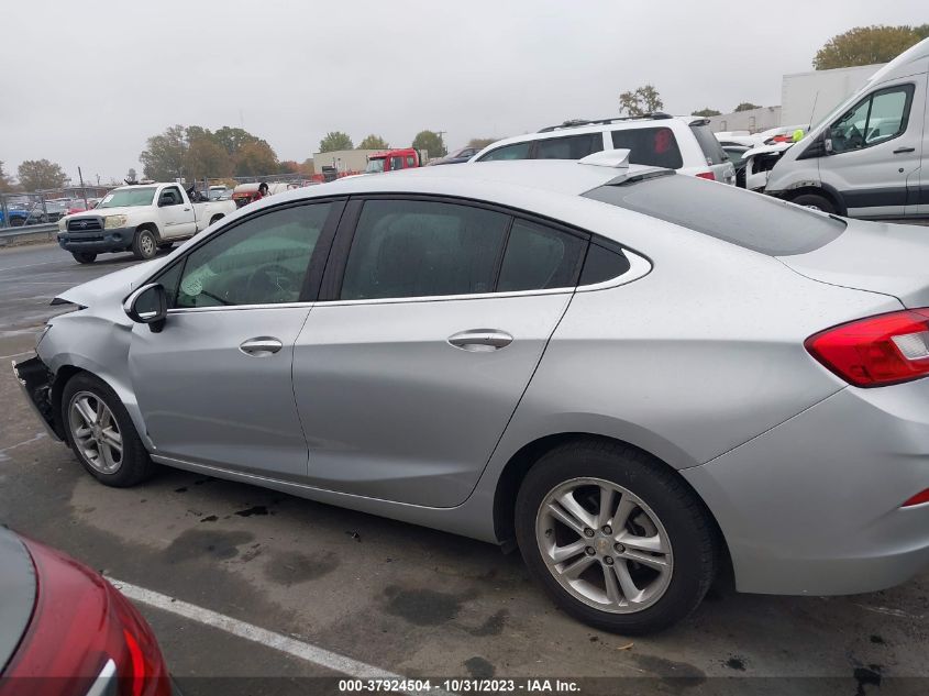 2018 CHEVROLET CRUZE LT - 1G1BE5SM6J7233955