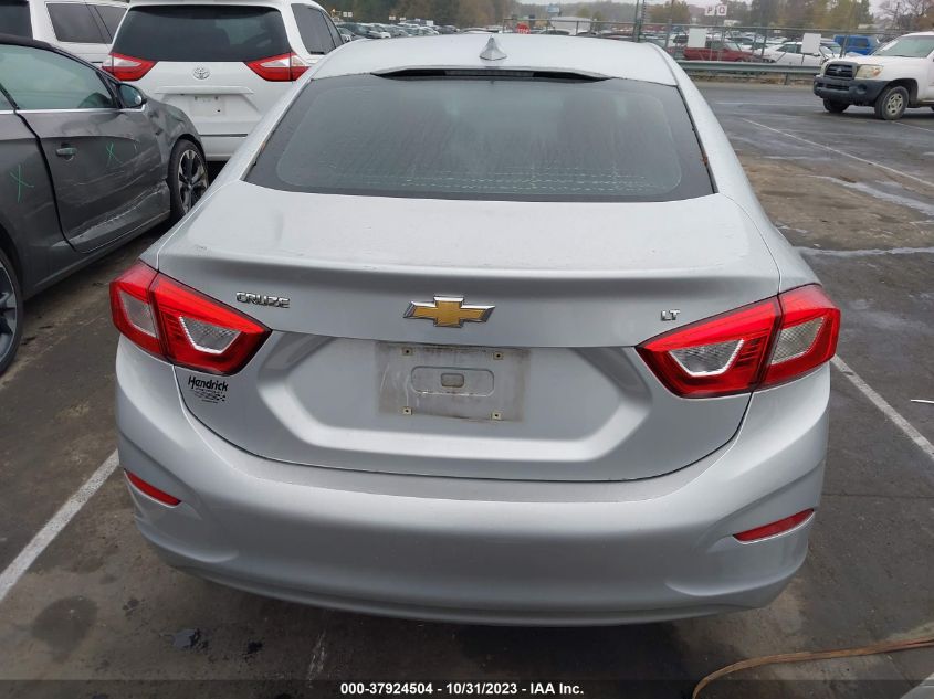 2018 CHEVROLET CRUZE LT - 1G1BE5SM6J7233955