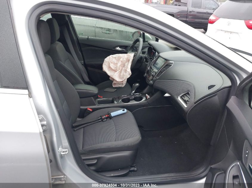 2018 CHEVROLET CRUZE LT - 1G1BE5SM6J7233955