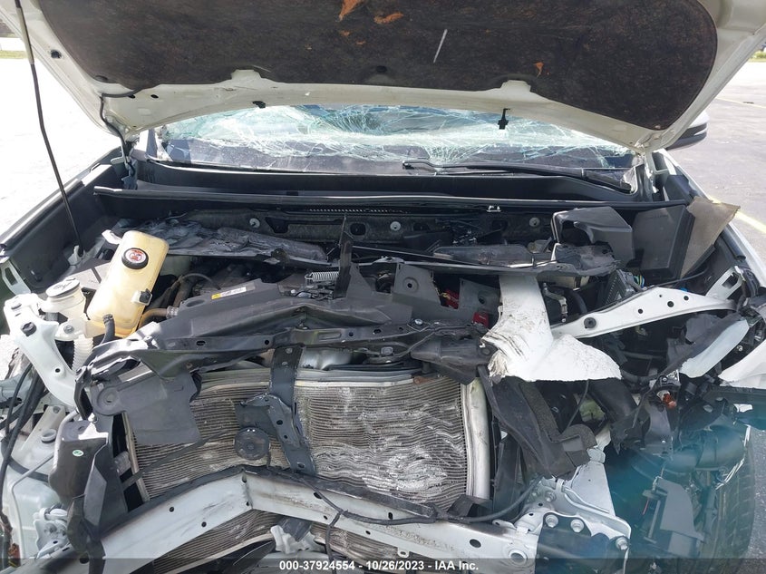 VIN JTMWFREV7JJ184446 2018 TOYOTA RAV4 ADVENTURE/XLE