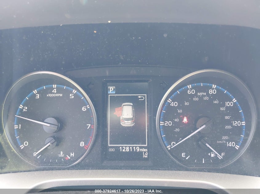 VIN JTMWFREV7HD105592 2017 TOYOTA RAV4 XLE
