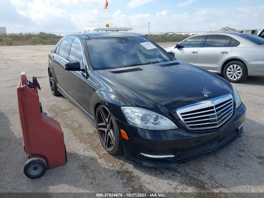 2013 MERCEDES-BENZ S 550 WDDNG7DB3DA499338