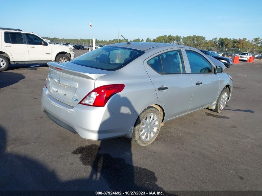 2015 NISSAN VERSA S PLUS - 3N1CN7AP0FL825618