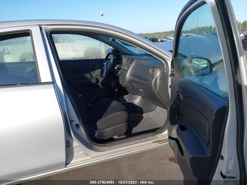 2015 NISSAN VERSA S PLUS - 3N1CN7AP0FL825618