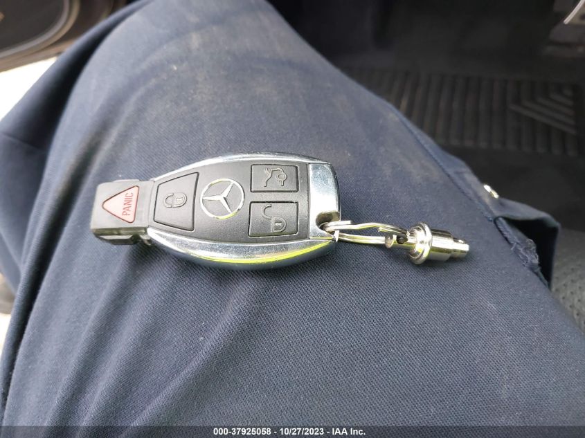 2013 MERCEDES-BENZ C-CLASS C 250 - WDDGJ4HB6DG058366