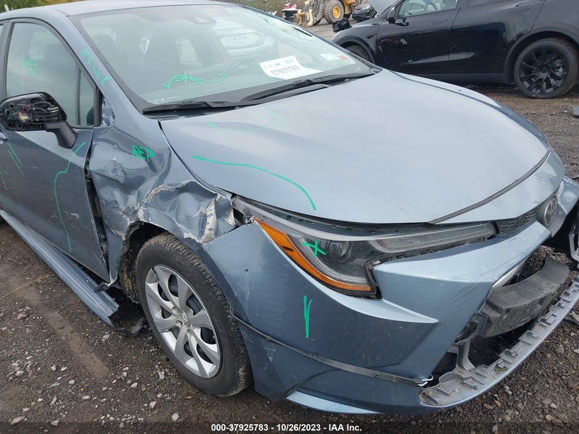 VIN 5YFEPRAE3LP117338 2020 TOYOTA COROLLA LE