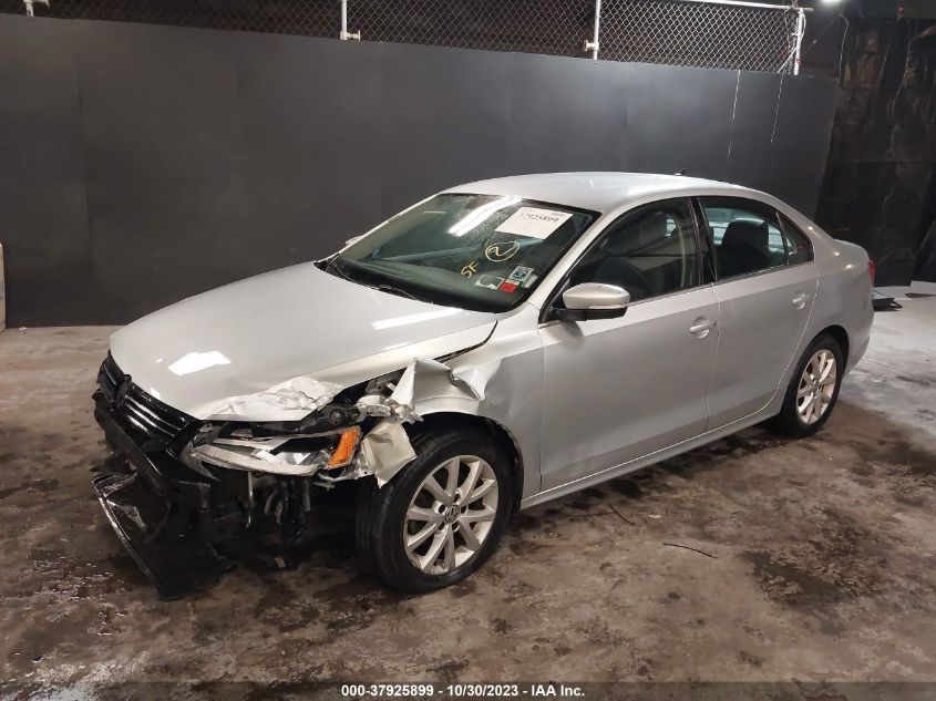 2014 VOLKSWAGEN JETTA SEDAN SE W/CONNECTIVITY 3VWB17AJ1EM203387