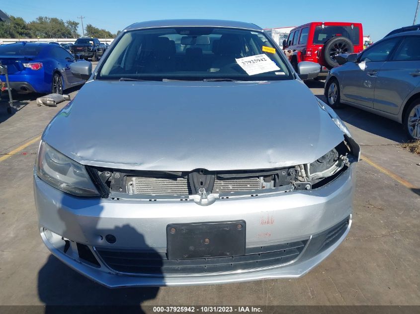 2013 VOLKSWAGEN JETTA SEDAN SE 3VWDX7AJ8DM424779