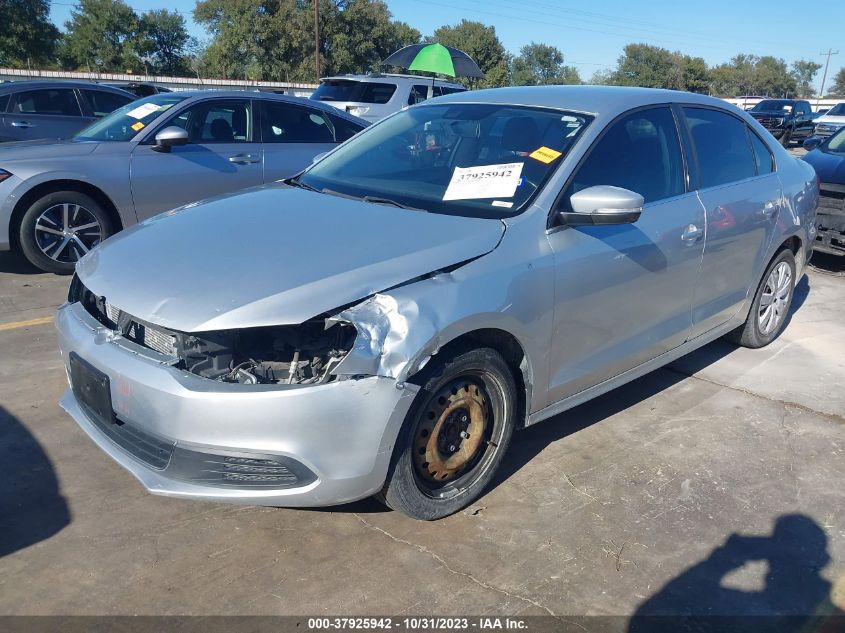 2013 VOLKSWAGEN JETTA SEDAN SE 3VWDX7AJ8DM424779