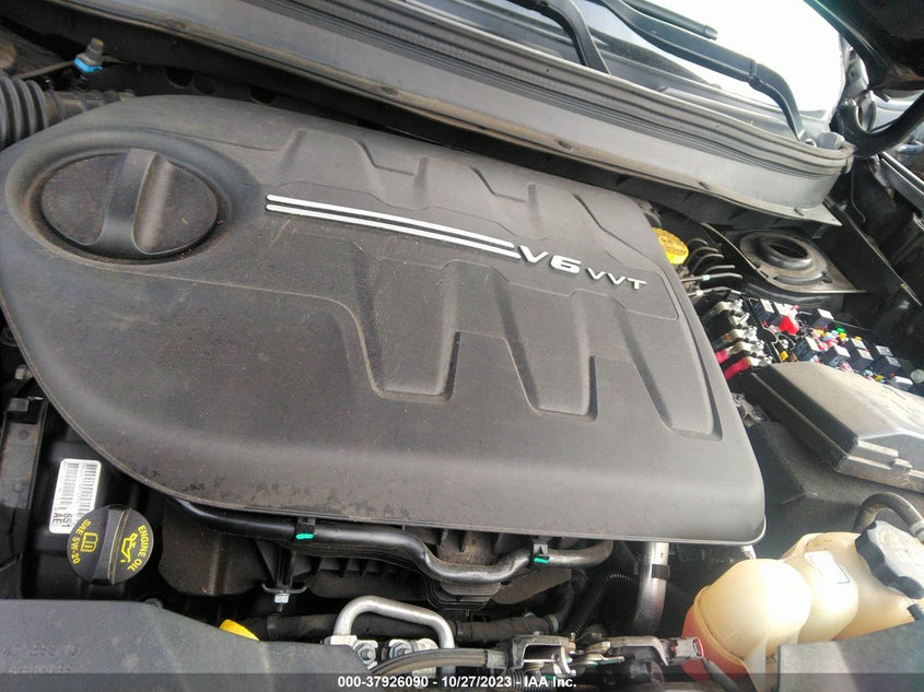 VIN 1C4PJMCX3KD240098 2019 JEEP CHEROKEE LATITUDE