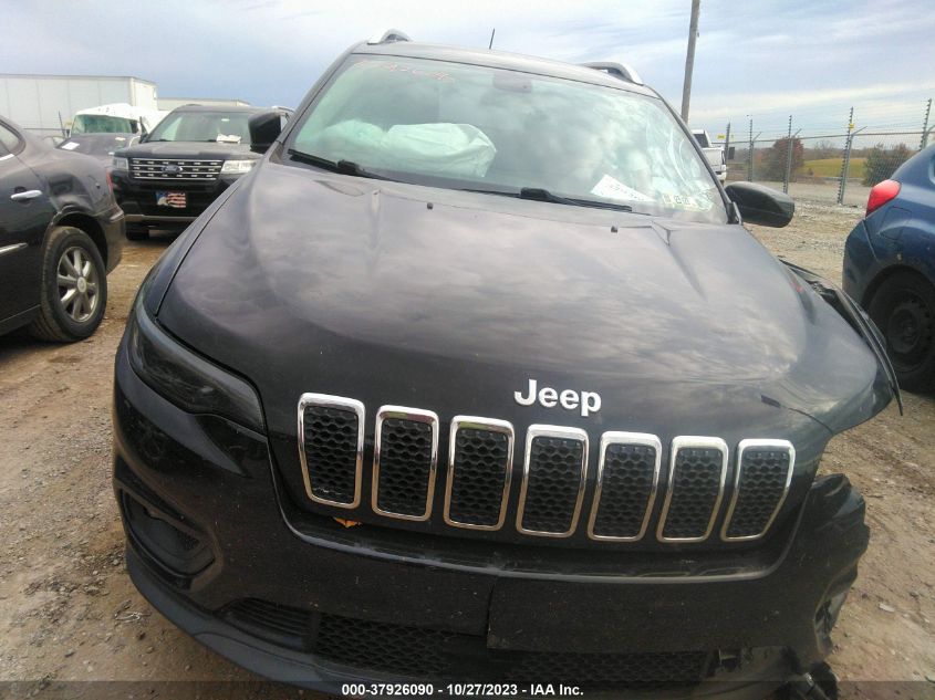 VIN 1C4PJMCX3KD240098 2019 JEEP CHEROKEE LATITUDE