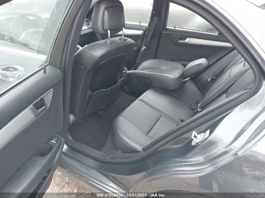 2014 MERCEDES-BENZ C 250 SPORT/LUXURY - WDDGF4HB1EG193824