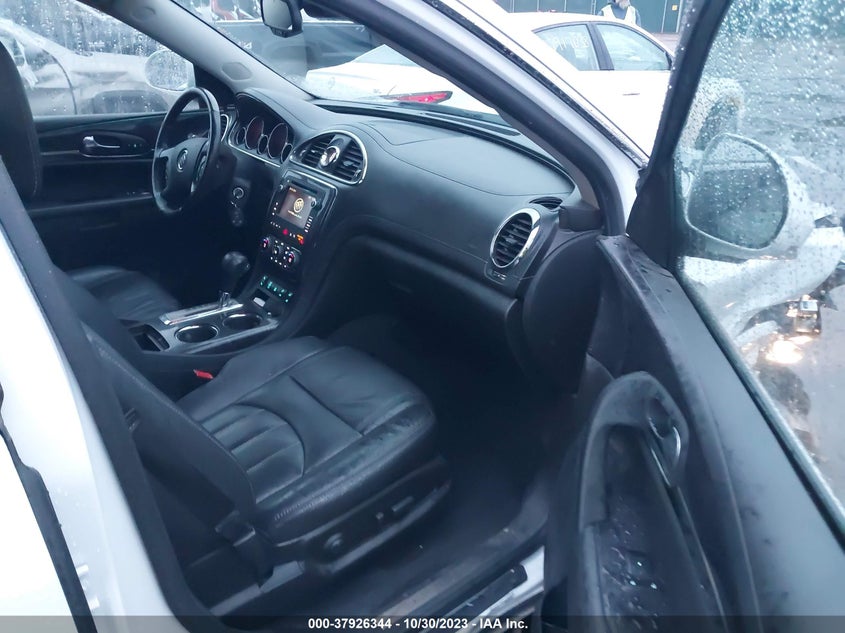 VIN 5GAKVBKDXHJ215642 2017 BUICK ENCLAVE LEATHER