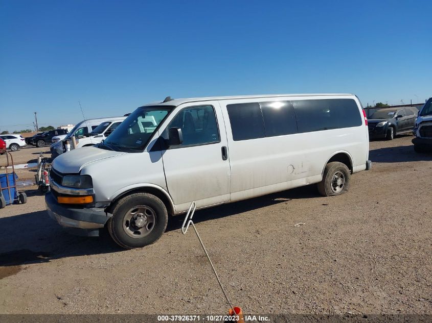 2018 CHEVROLET EXPRESS PASSENGER LT 1GAZGPFG1J1244258