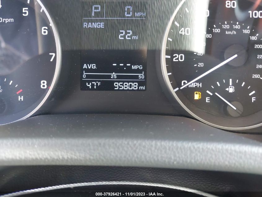 2017 HYUNDAI ELANTRA SE - KMHD74LF3HU370878